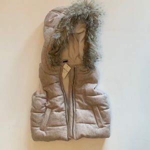 Wool vest with fur